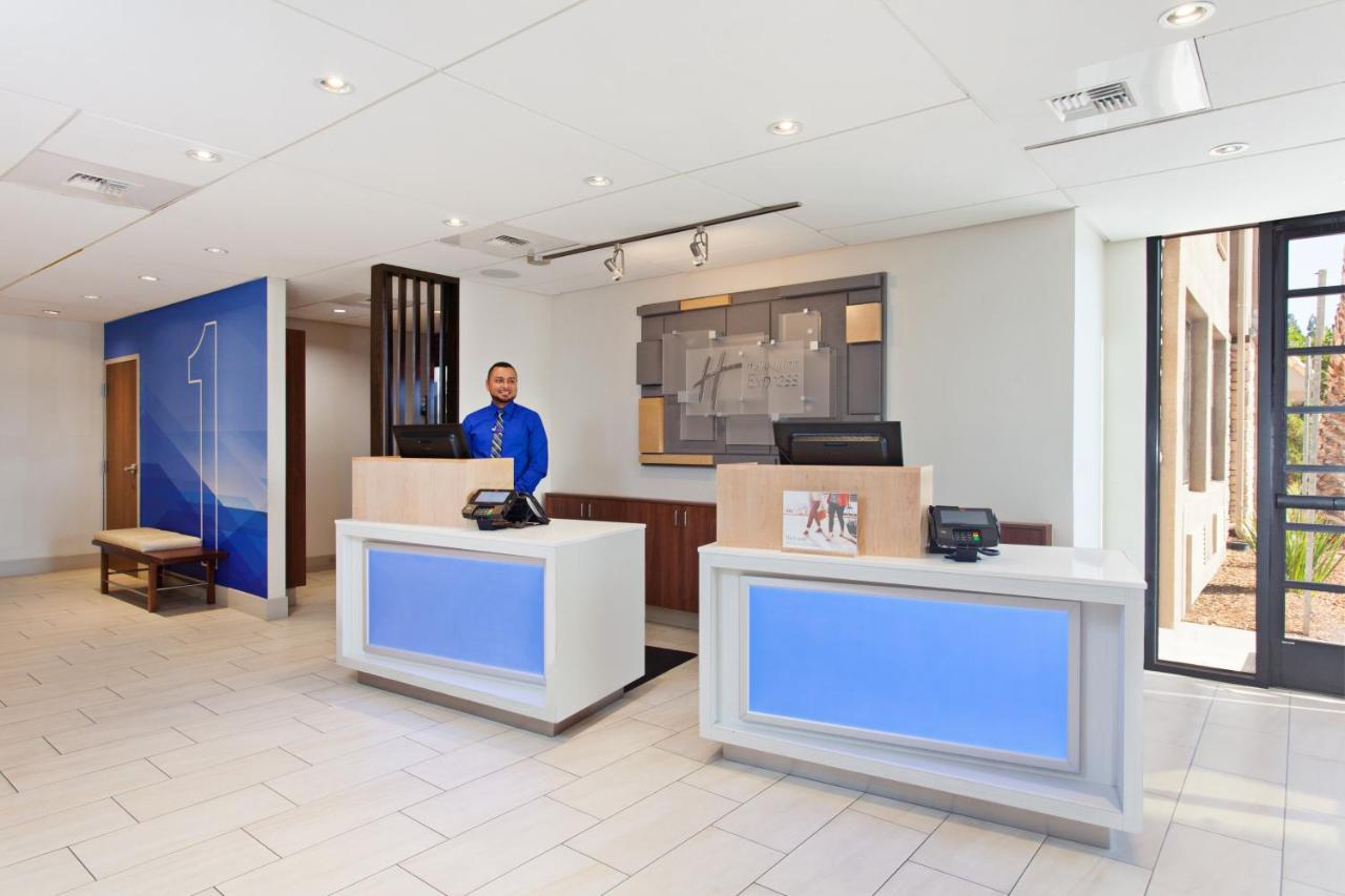 Holiday Inn Express Mira Mesa San Diego By Ihg Buitenkant foto