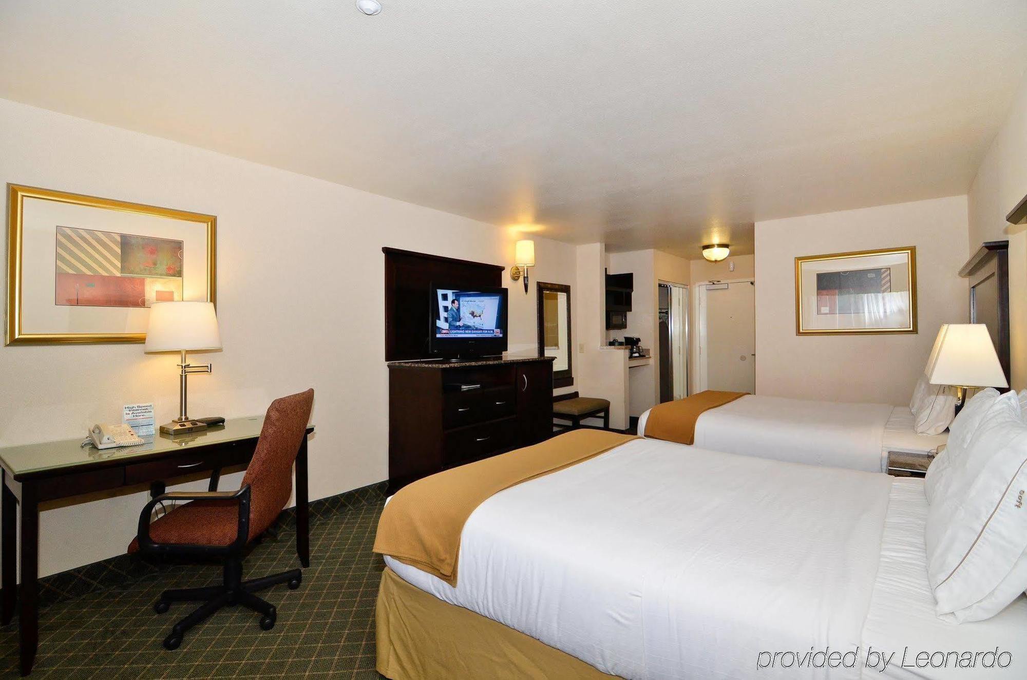 Holiday Inn Express Mira Mesa San Diego By Ihg Buitenkant foto