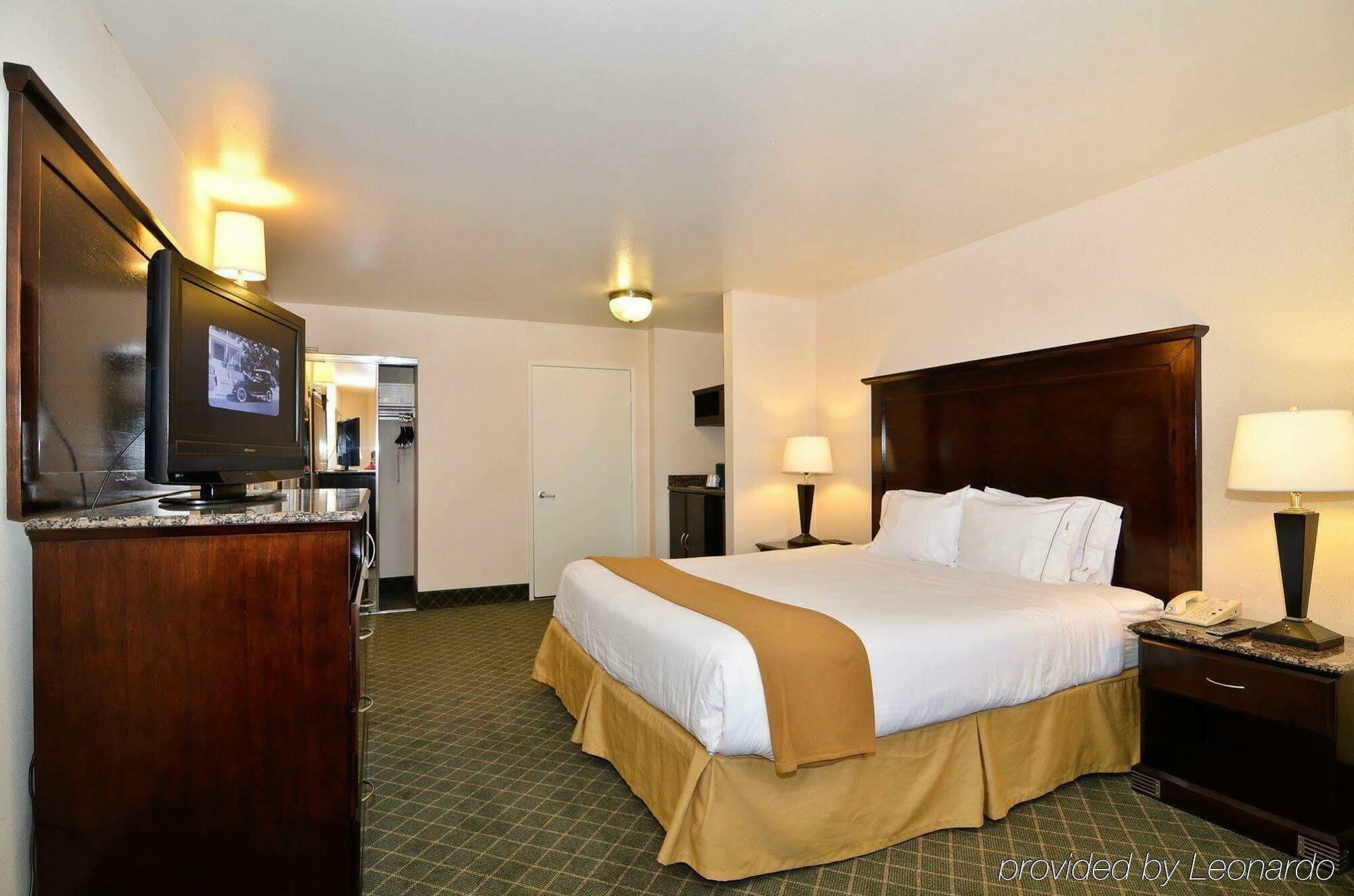 Holiday Inn Express Mira Mesa San Diego By Ihg Buitenkant foto